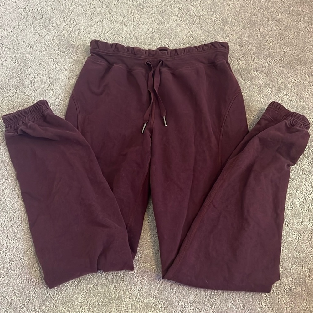 Lululemon Sweatpants Maroon Size 4 - 28” inseam